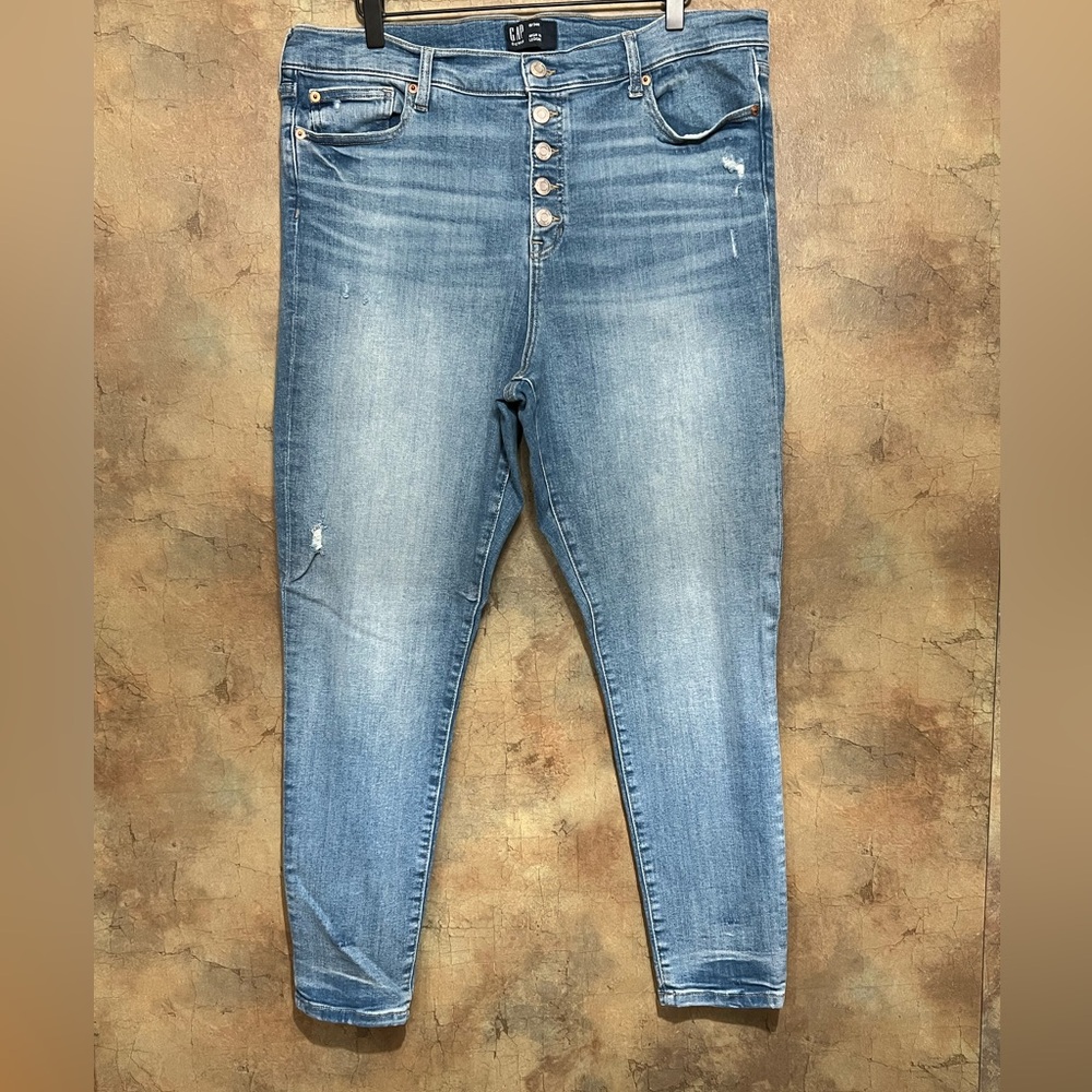 GAP Women's Light Blue High Rise Jeans